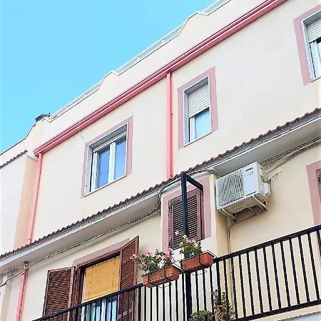 Vakantiehuis Old Village Castella